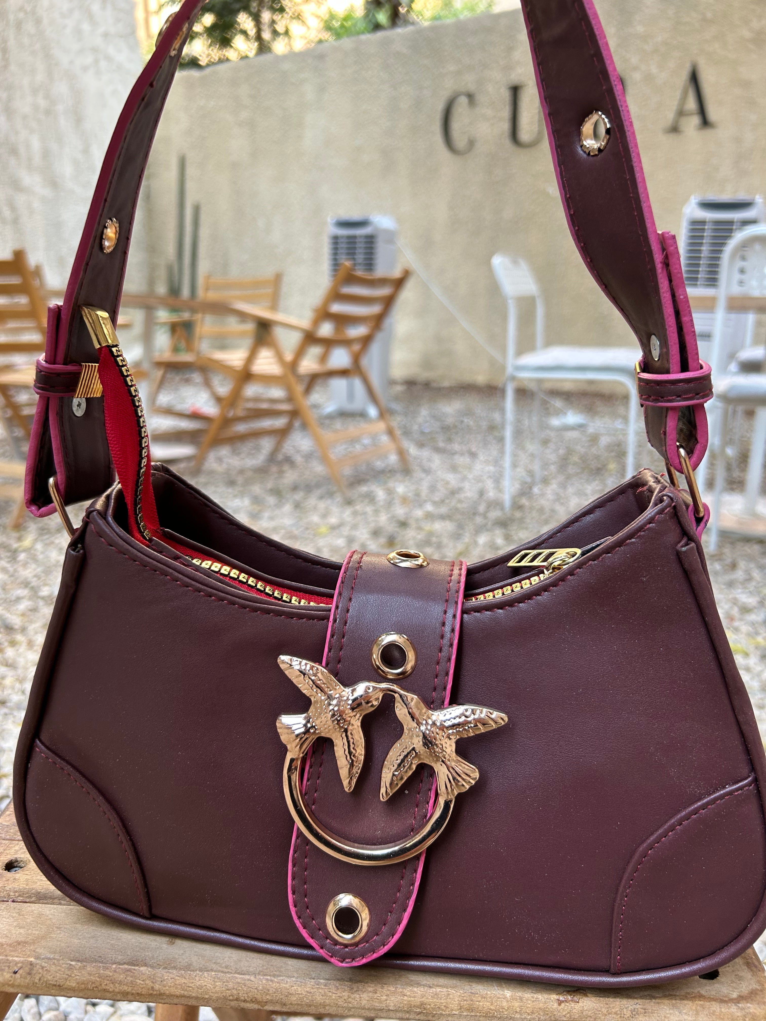Bird Buckle Shoulder Bag-Burgundy