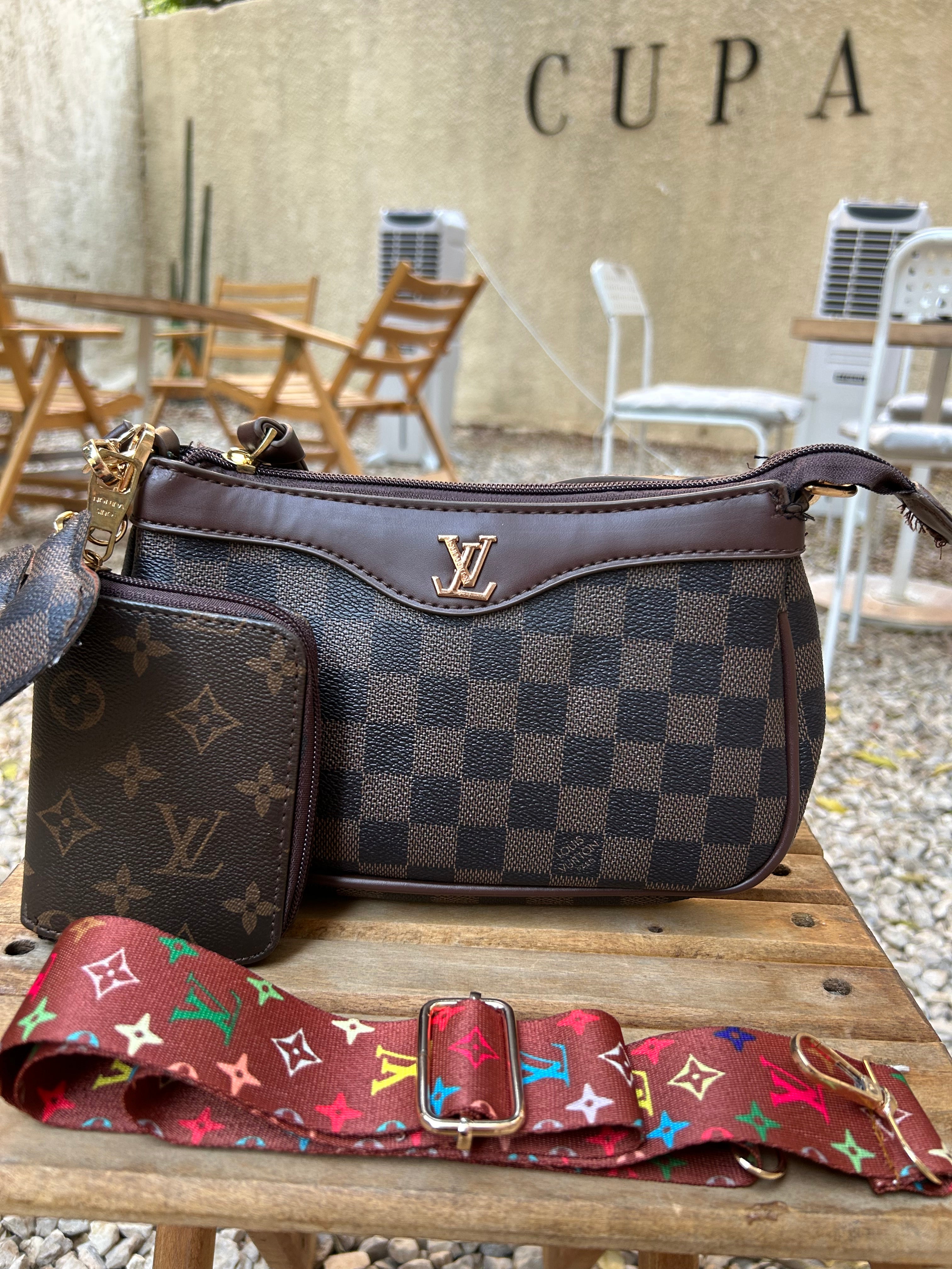 Louis Vuitton Shoulder & Crossbody-Brown